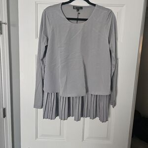 DG2 Diane Gilman Pleated Underlayer Easy Top Gray Size S